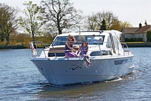 Broom Commodore, Broom BoatsBrundall