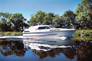 Highland Glen, Caley CruisersScotland Lochs & Canals