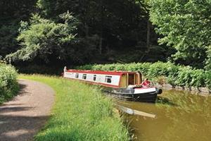 Red Swallow, Goytre WharfMonmouth & Brecon Canal