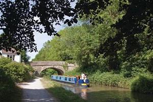 Broughton, Heyford WharfOxford & Midlands Canal