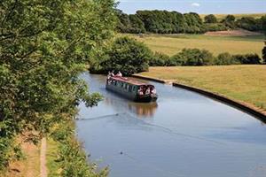 Inglesham, Heyford WharfOxford & Midlands Canal