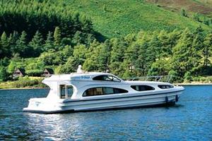 Elegance, Le Boat LagganScotland Lochs & Canals