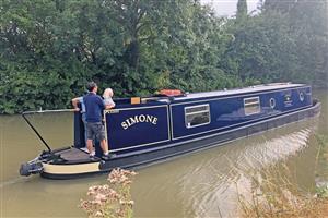 Simone, Sally NarrowboatsKennet & Avon Canal