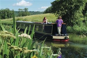 Aquila, Wootton WawenHeart Of England Canals